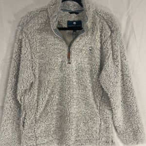 NWOT Southern Shirt Sherpa cozy pullover size med light gray/white